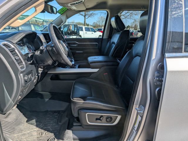 Used 2020 RAM 1500 Laramie AWD/4WD image 2