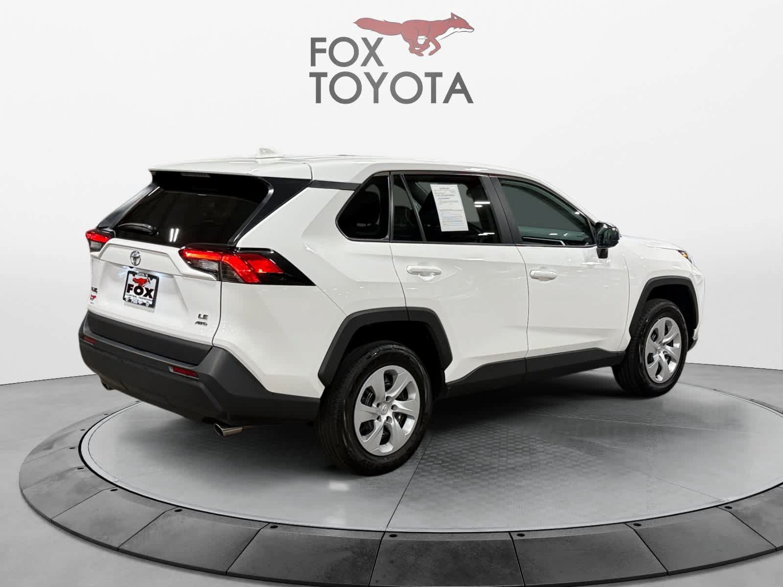 Used 2025 Toyota RAV4 LE AWD/4WD image 6