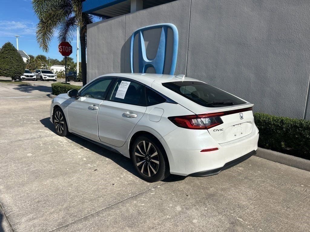 Used 2024 Honda Civic EX-L image 6