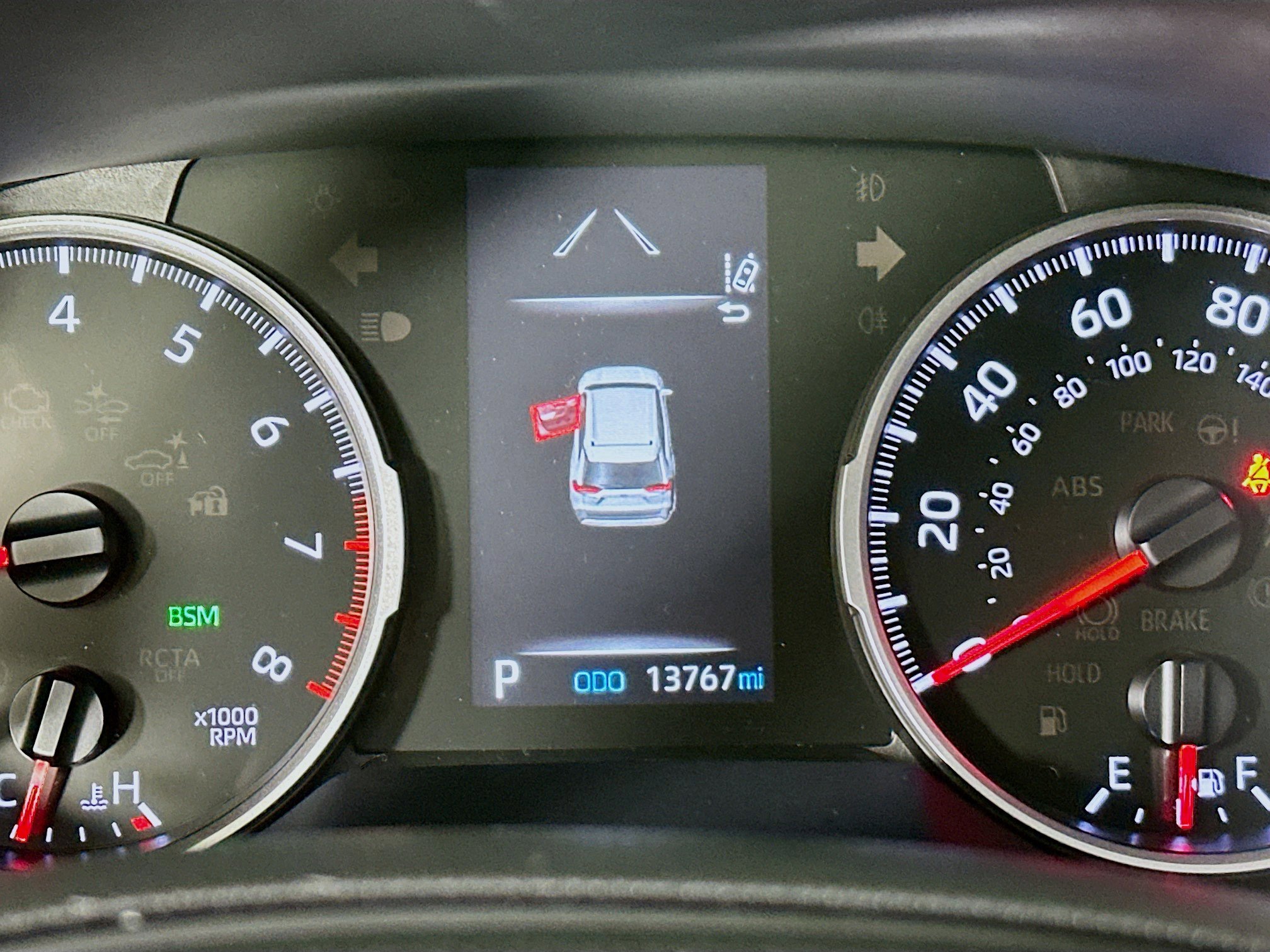 Used 2022 Toyota RAV4 XLE w/ Convenience Package FWD image 19