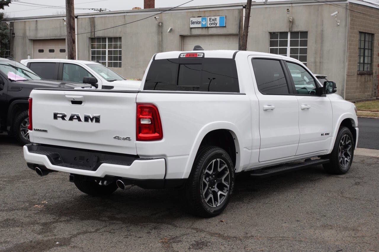 Used 2025 RAM 1500 Laramie w/ Sport Appearance Package AWD/4WD image 4
