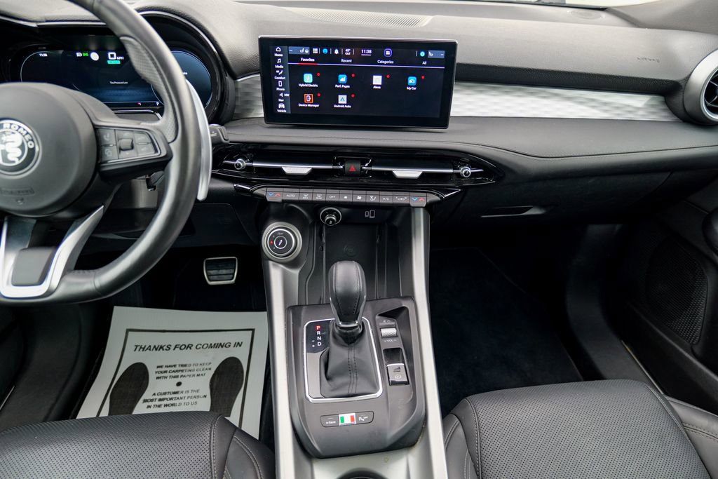 Used 2024 Alfa Romeo Tonale Veloce image 48