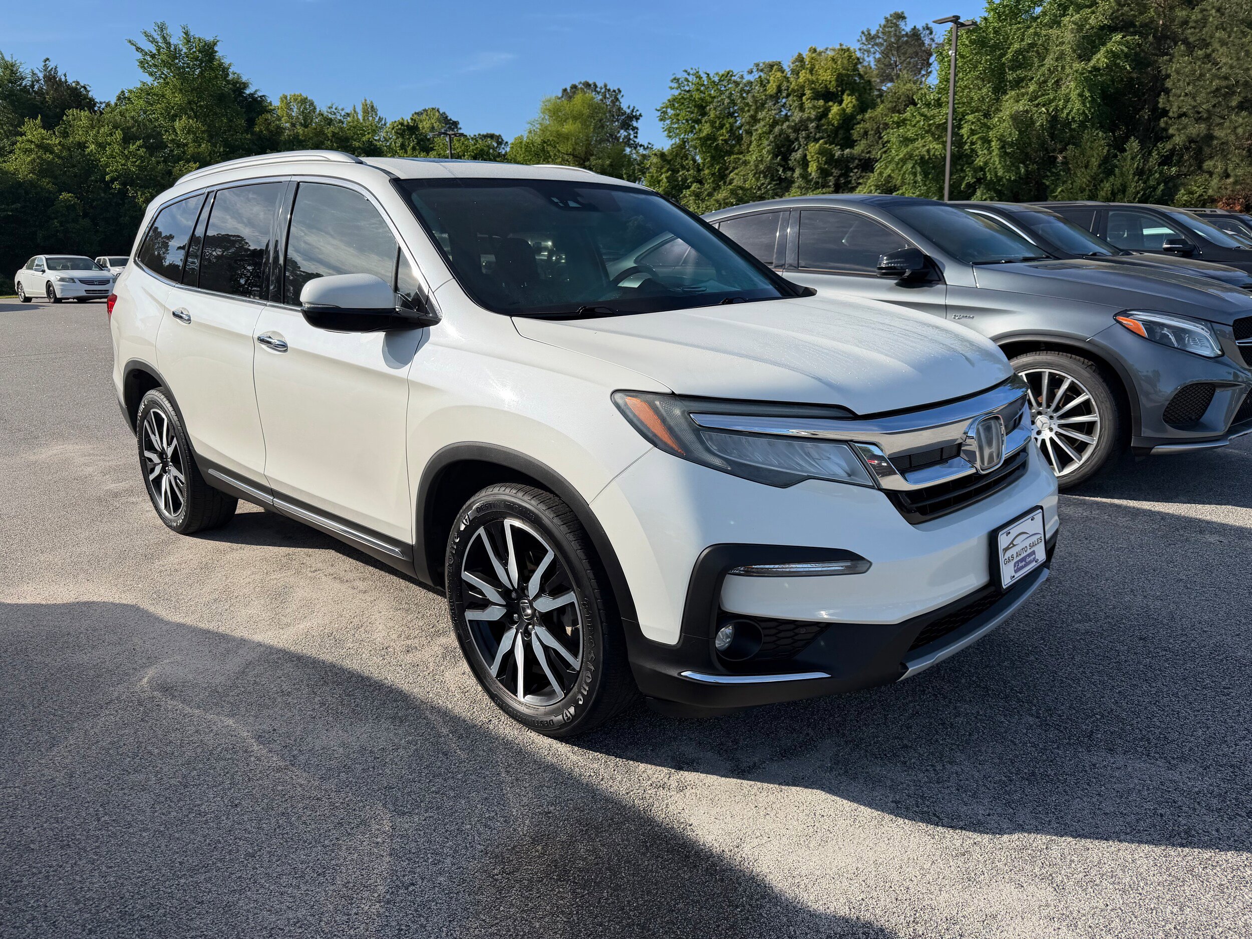 Used 2019 Honda Pilot Elite image 3