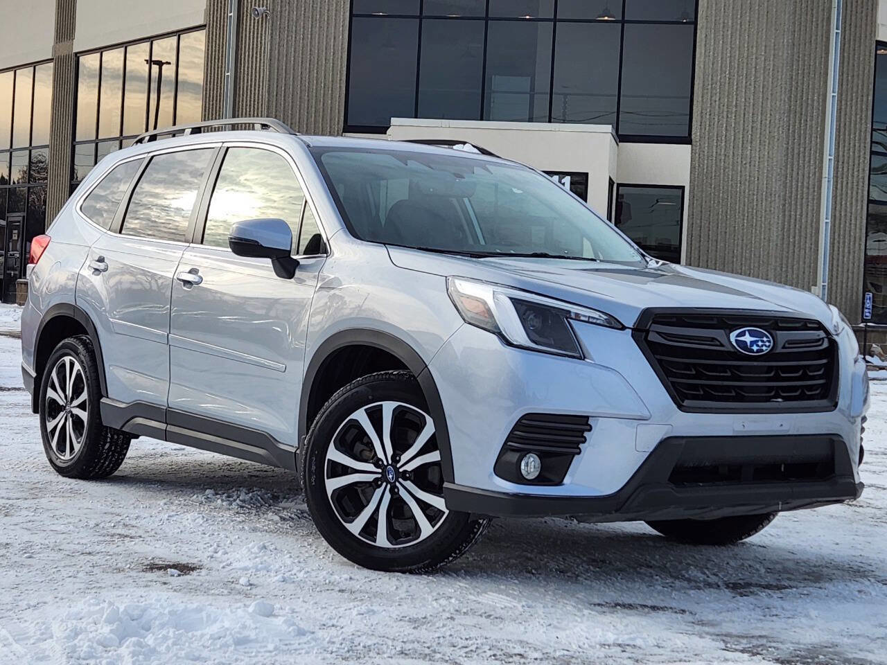 Used 2022 Subaru Forester Limited w/ Popular Package #2 image 32