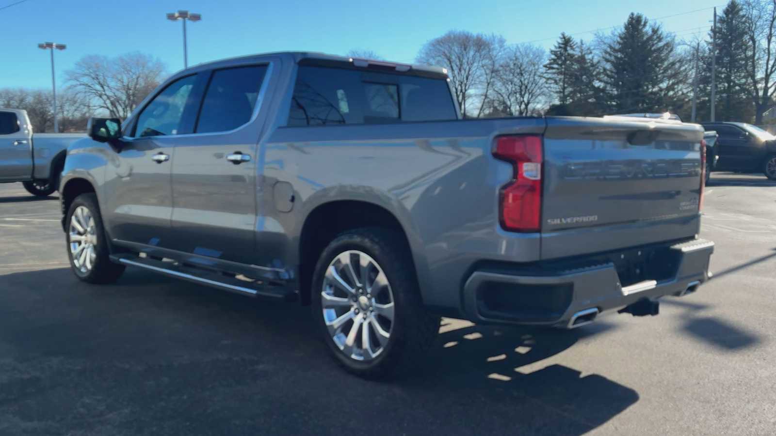 Used 2022 Chevrolet Silverado 1500 High Country image 4