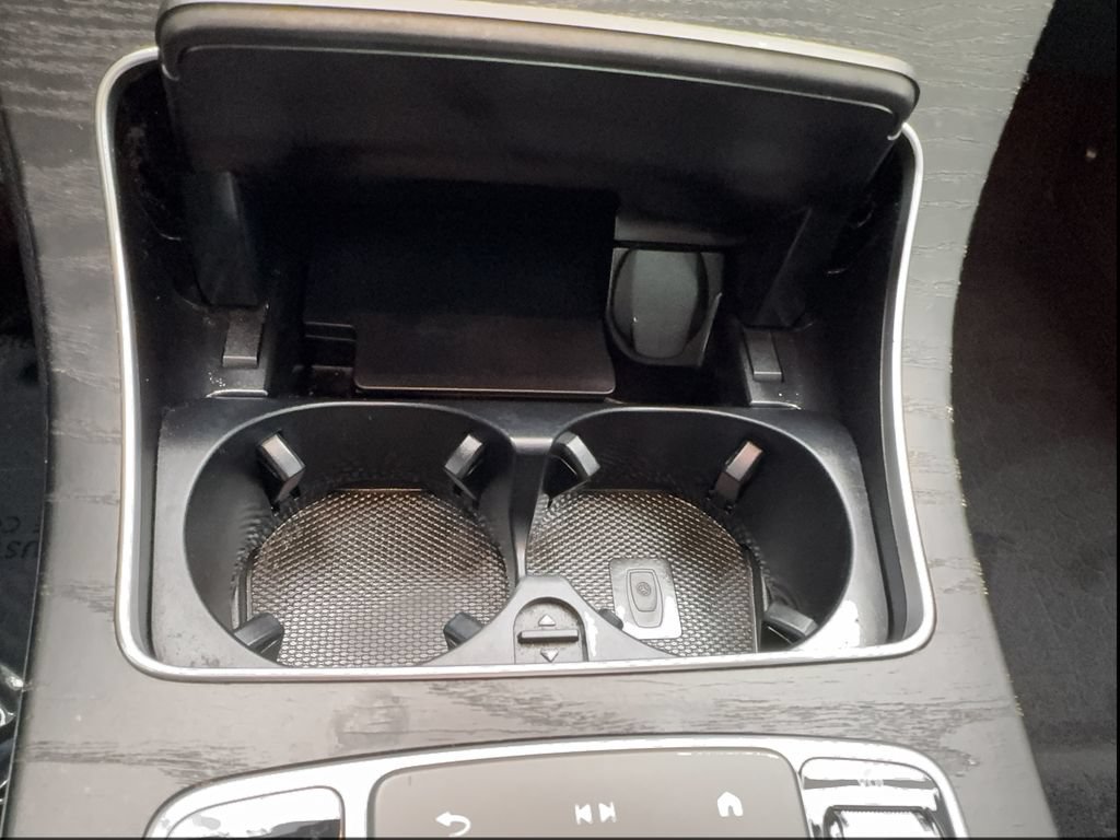 Used 2022 Mercedes-Benz GLC 300 image 43
