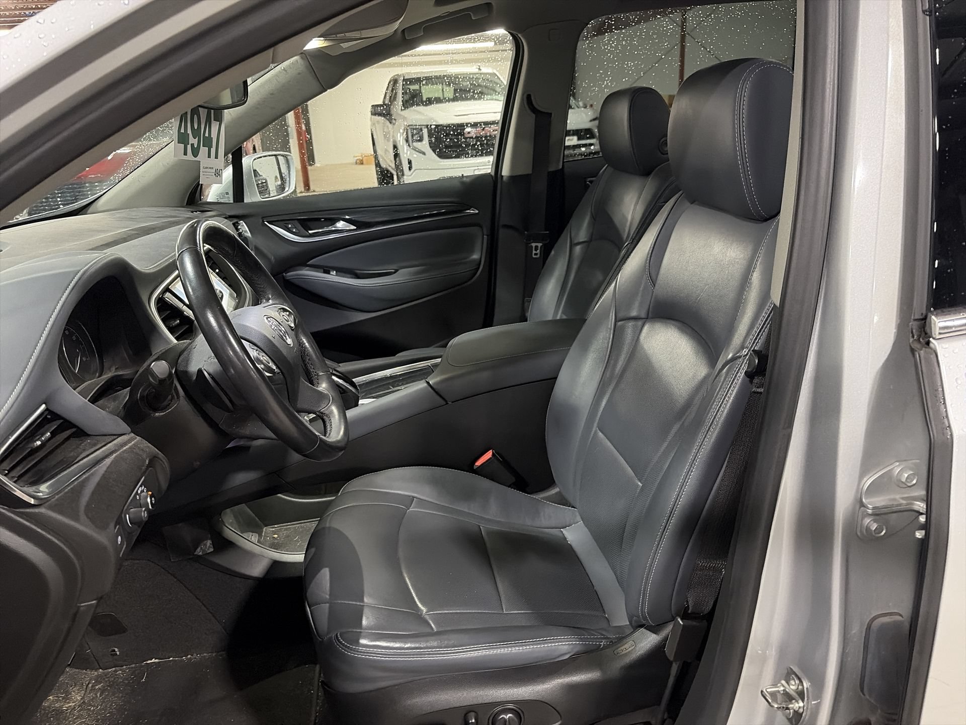 Used 2019 Buick Enclave Essence AWD/4WD image 21