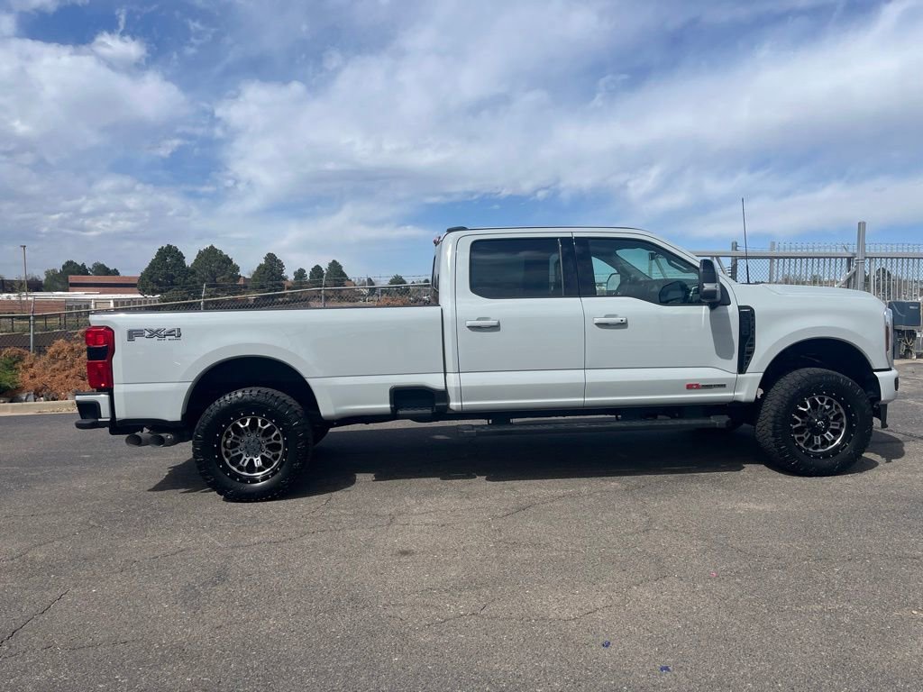 Used 2025 Ford F350 Lariat w/ Black Appearance Package image 6