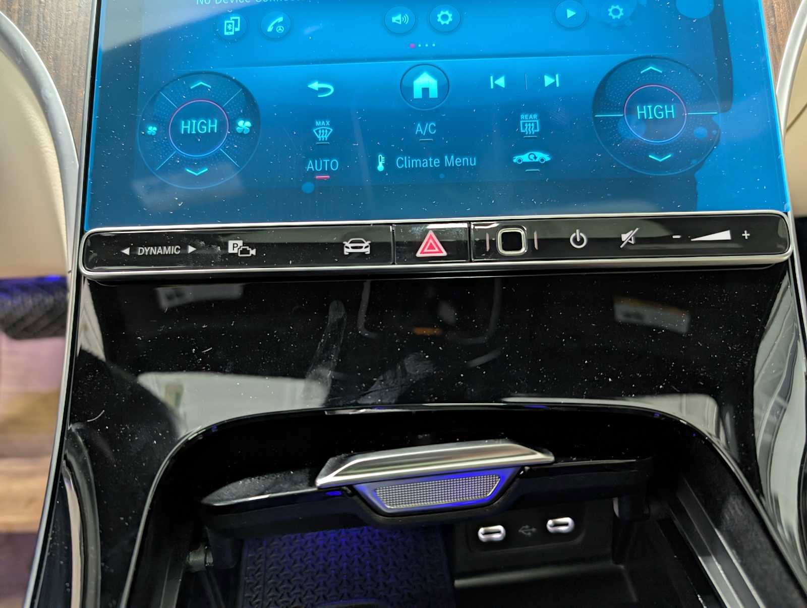 New 2026 Mercedes-Benz C 300 4MATIC Sedan image 28