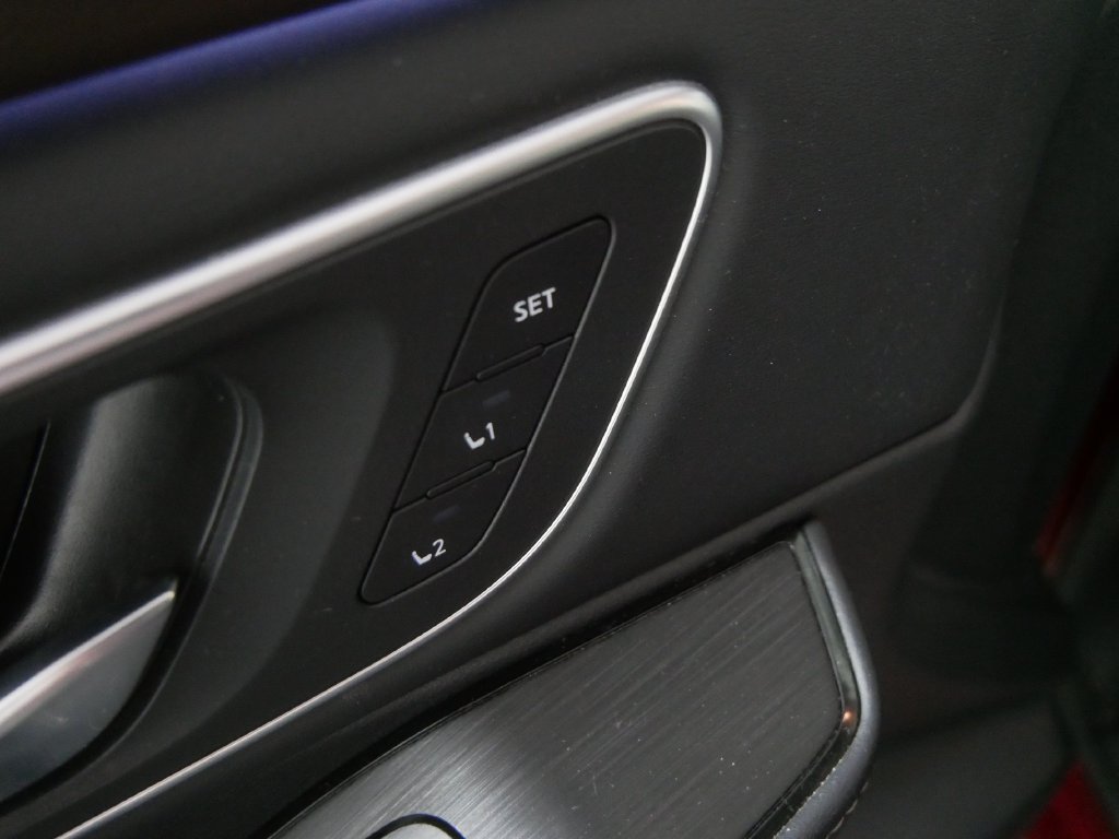 Used 2023 Nissan Rogue Platinum AWD/4WD image 16