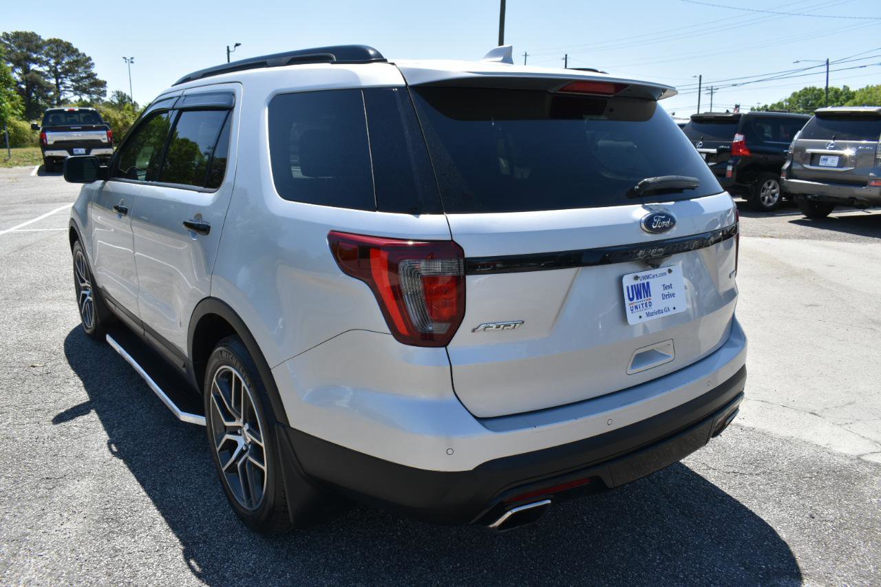 Used 2017 Ford Explorer Sport w/ Equipment Group 401A AWD/4WD image 8