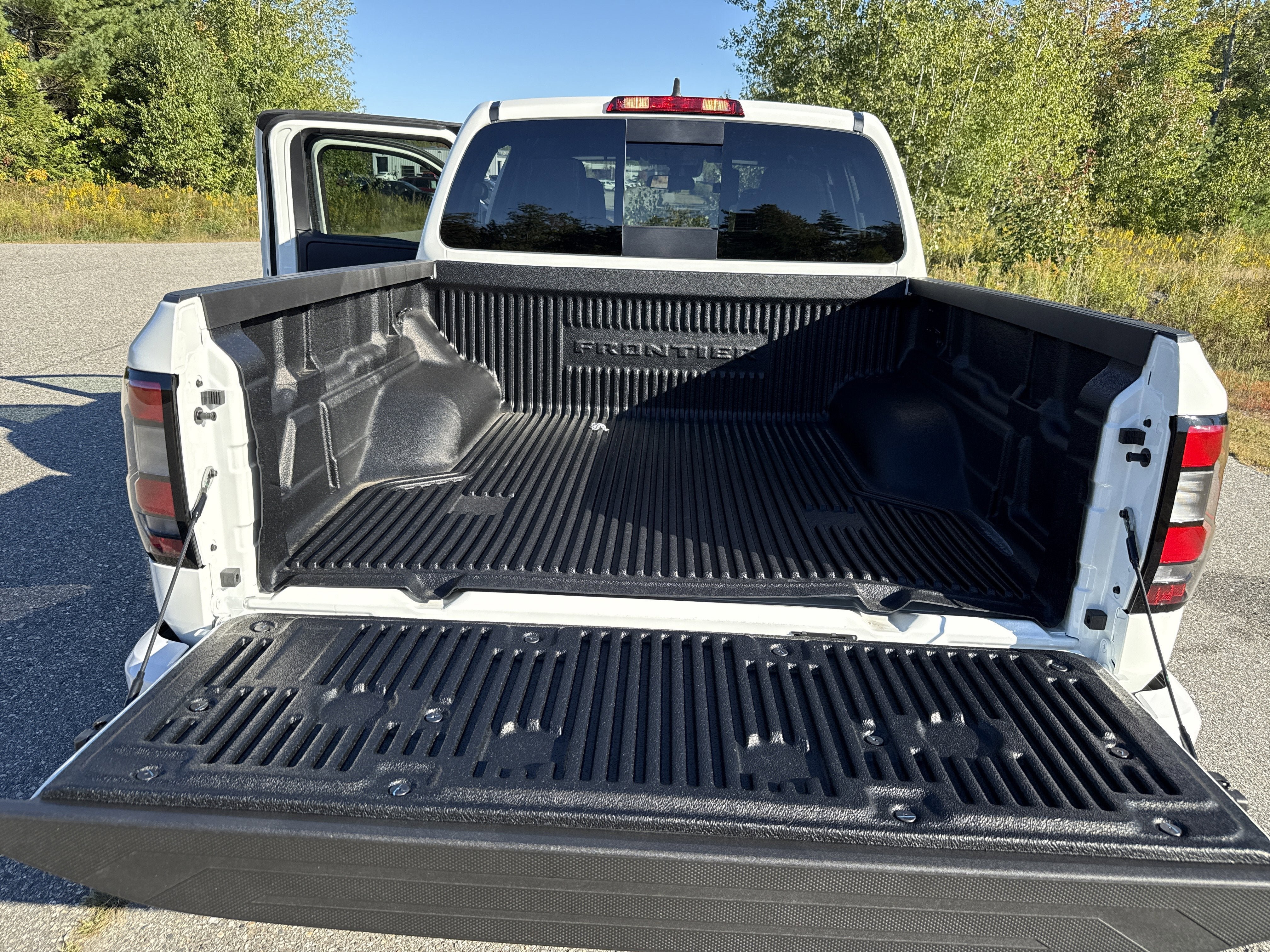 New 2025 Nissan Frontier PRO-4X image 16