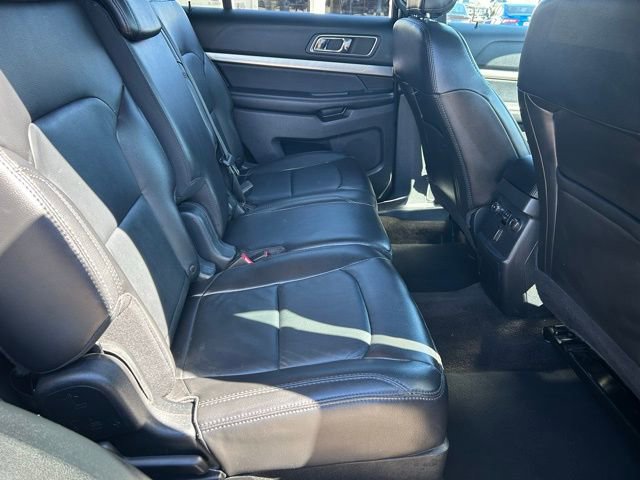 Used 2018 Ford Explorer XLT w/ Equipment Group 202A image 18