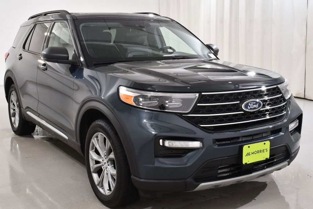 Used 2023 Ford Explorer XLT w/ Equipment Group 202A image 4