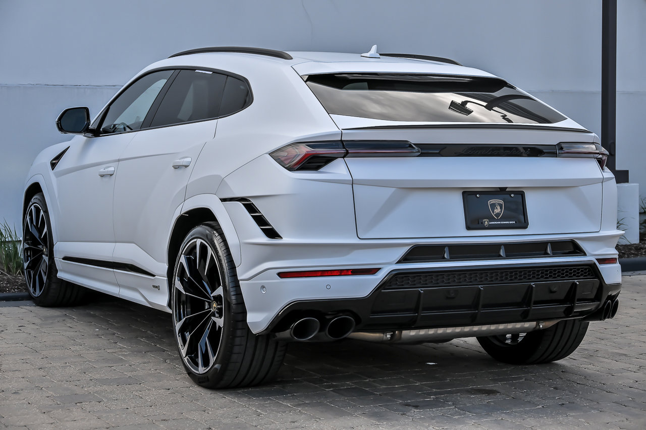 Used 2024 Lamborghini Urus S AWD/4WD image 14
