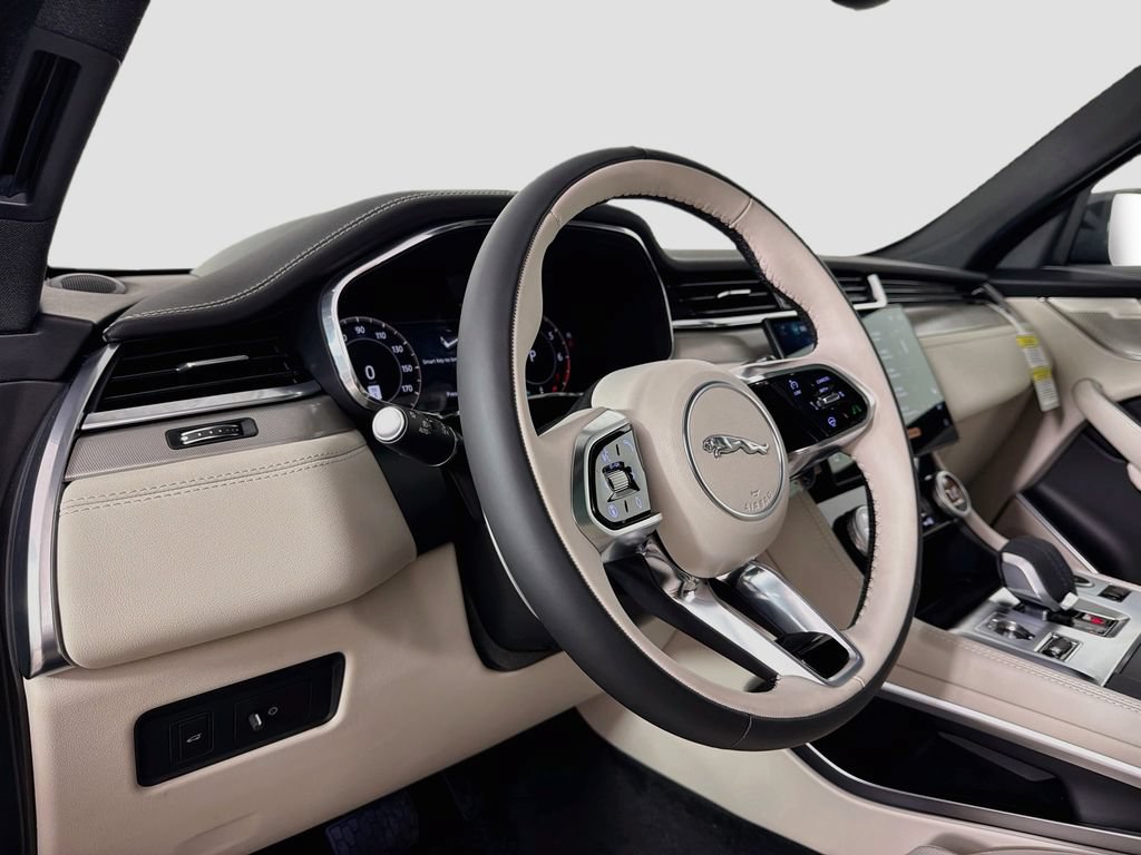New 2026 Jaguar F-PACE R-Dynamic S AWD/4WD image 9
