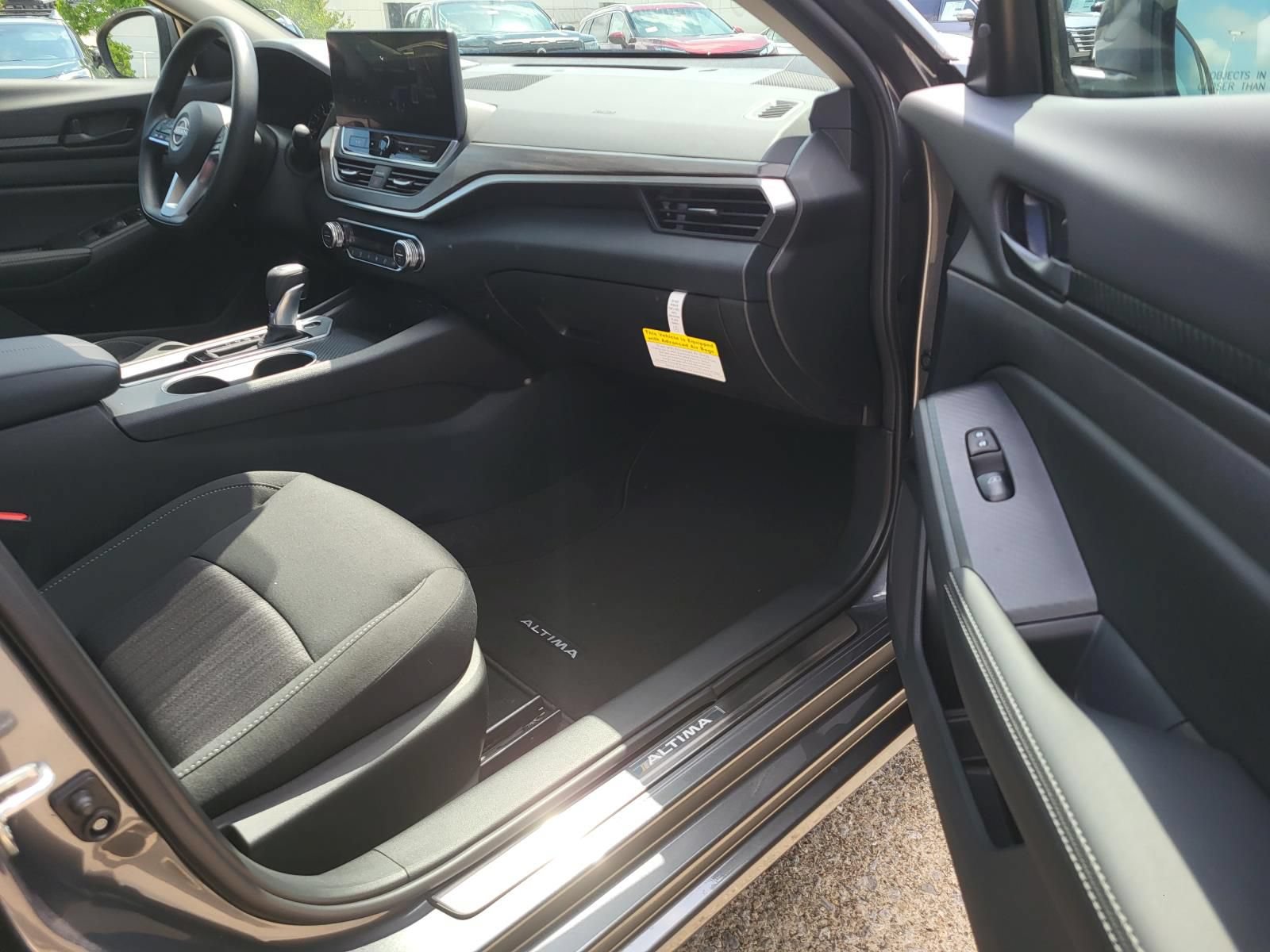 New 2026 Nissan Altima 2.5 SV w/ SV Special Edition Package FWD image 12