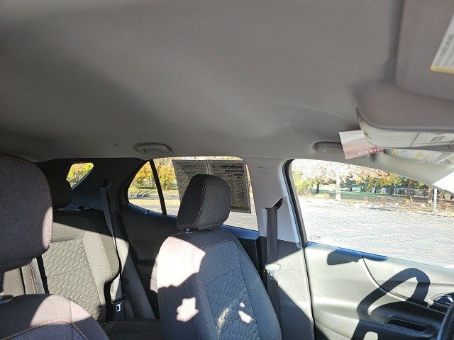 Used 2021 Chevrolet Equinox LT image 13