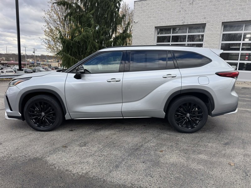 Certified 2023 Toyota Highlander XSE image 6