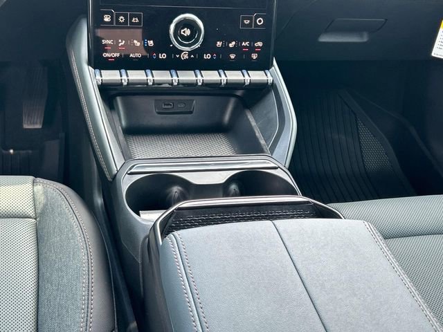 New 2026 GMC Terrain AT4 w/ Convenience Package III image 17