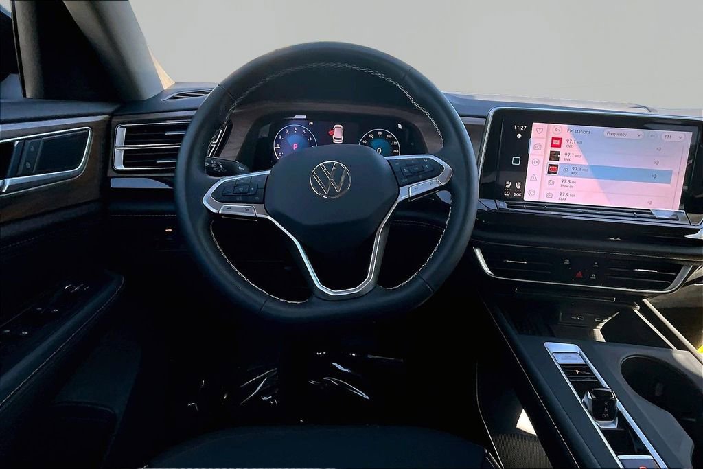 New 2026 Volkswagen Atlas SE image 8