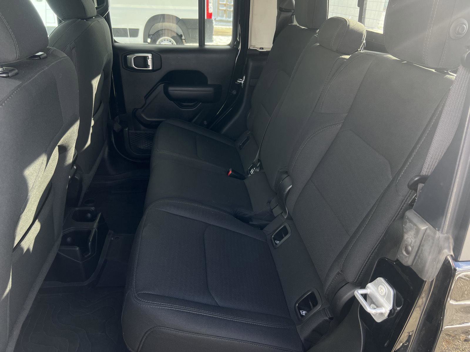 Used 2022 Jeep Gladiator Willys image 28