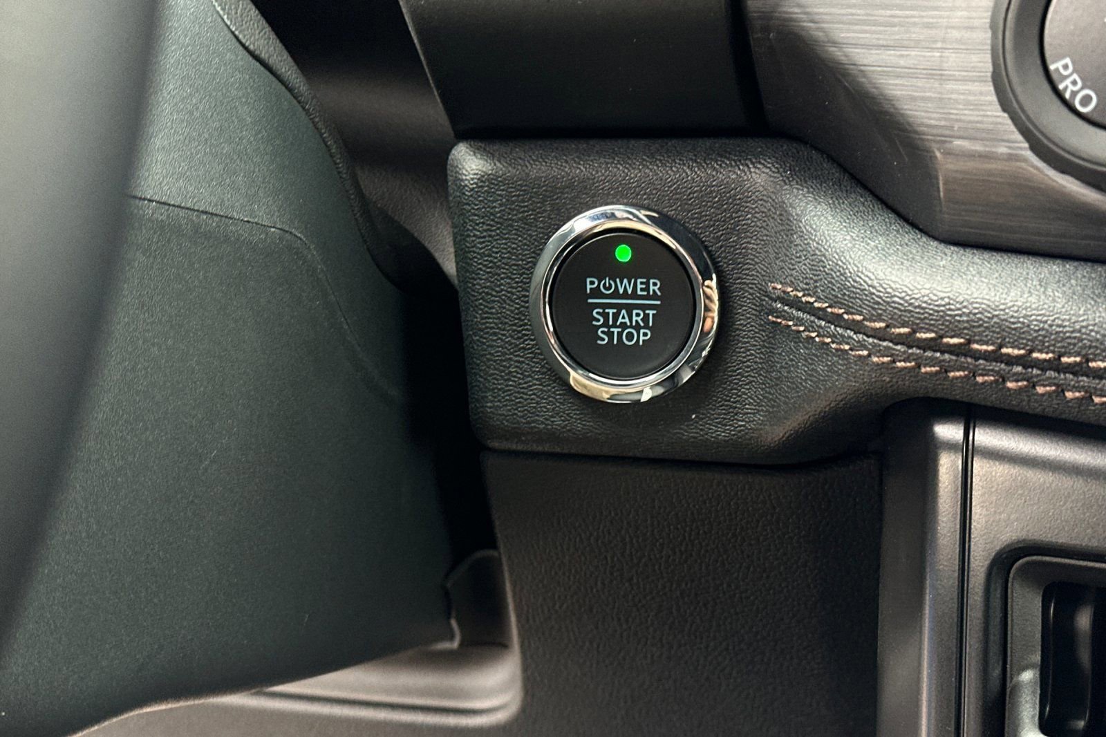 New 2025 Ford F150 Lightning Lariat image 19