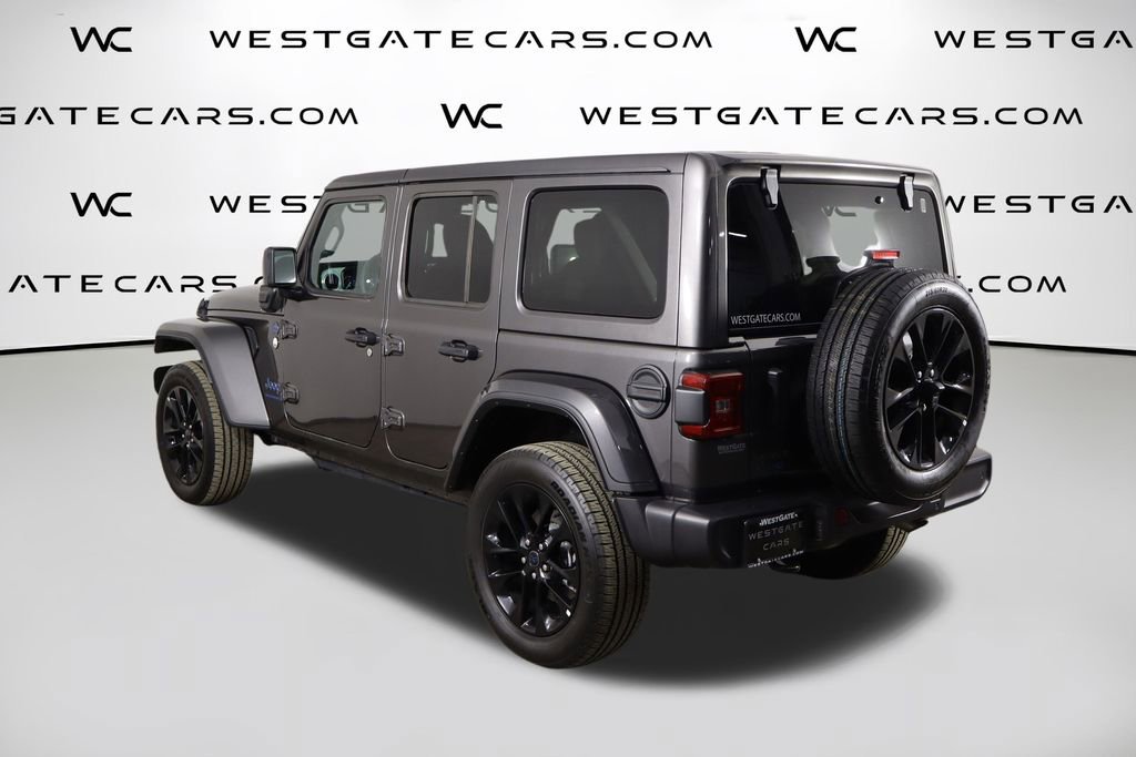 Used 2025 Jeep Wrangler Unlimited Sahara w/ Safety Group image 50