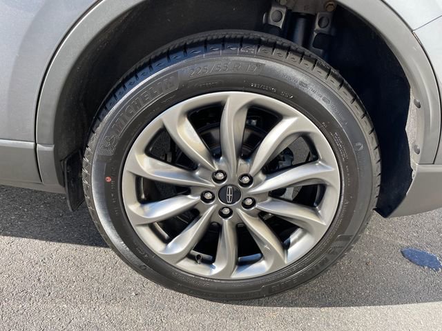 Used 2021 Lincoln Corsair AWD w/ Premium Package image 16