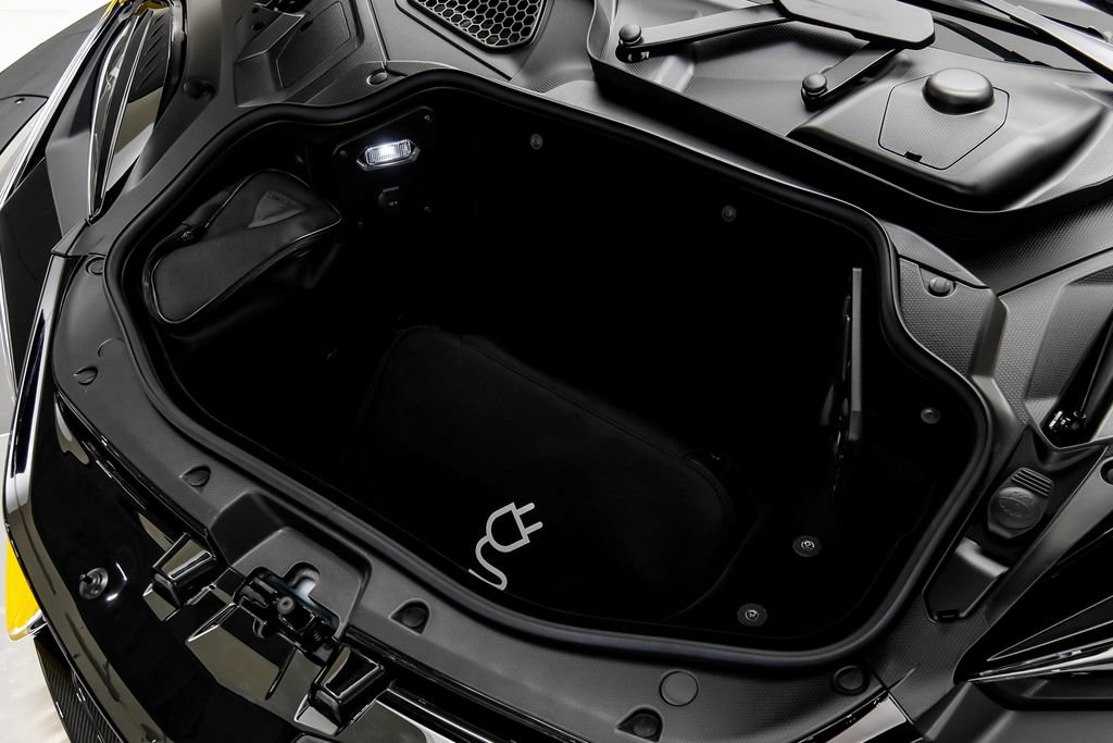 Used 2025 Lamborghini Revuelto AWD/4WD image 57