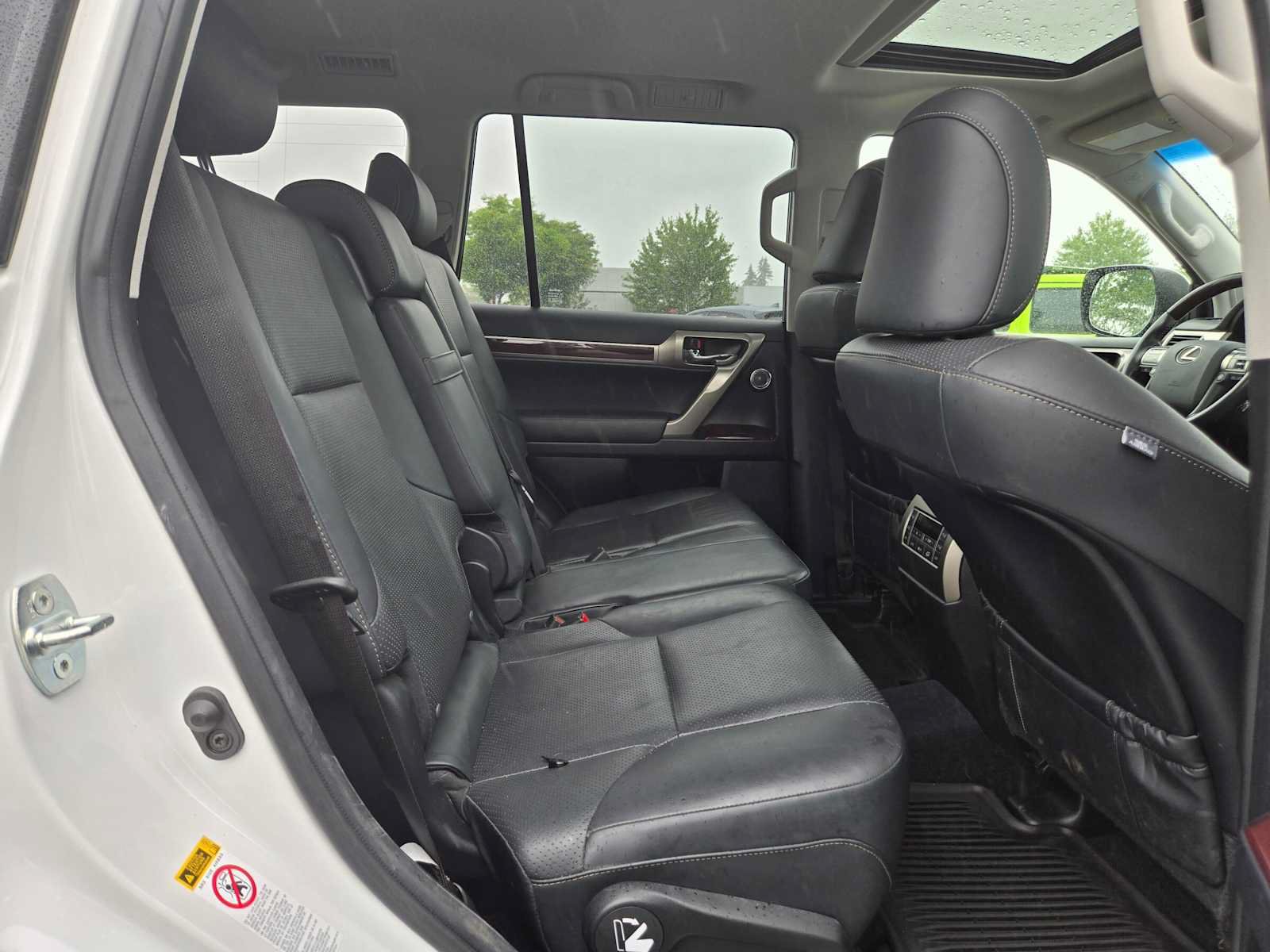 Used 2019 Lexus GX 460 Luxury AWD/4WD image 14