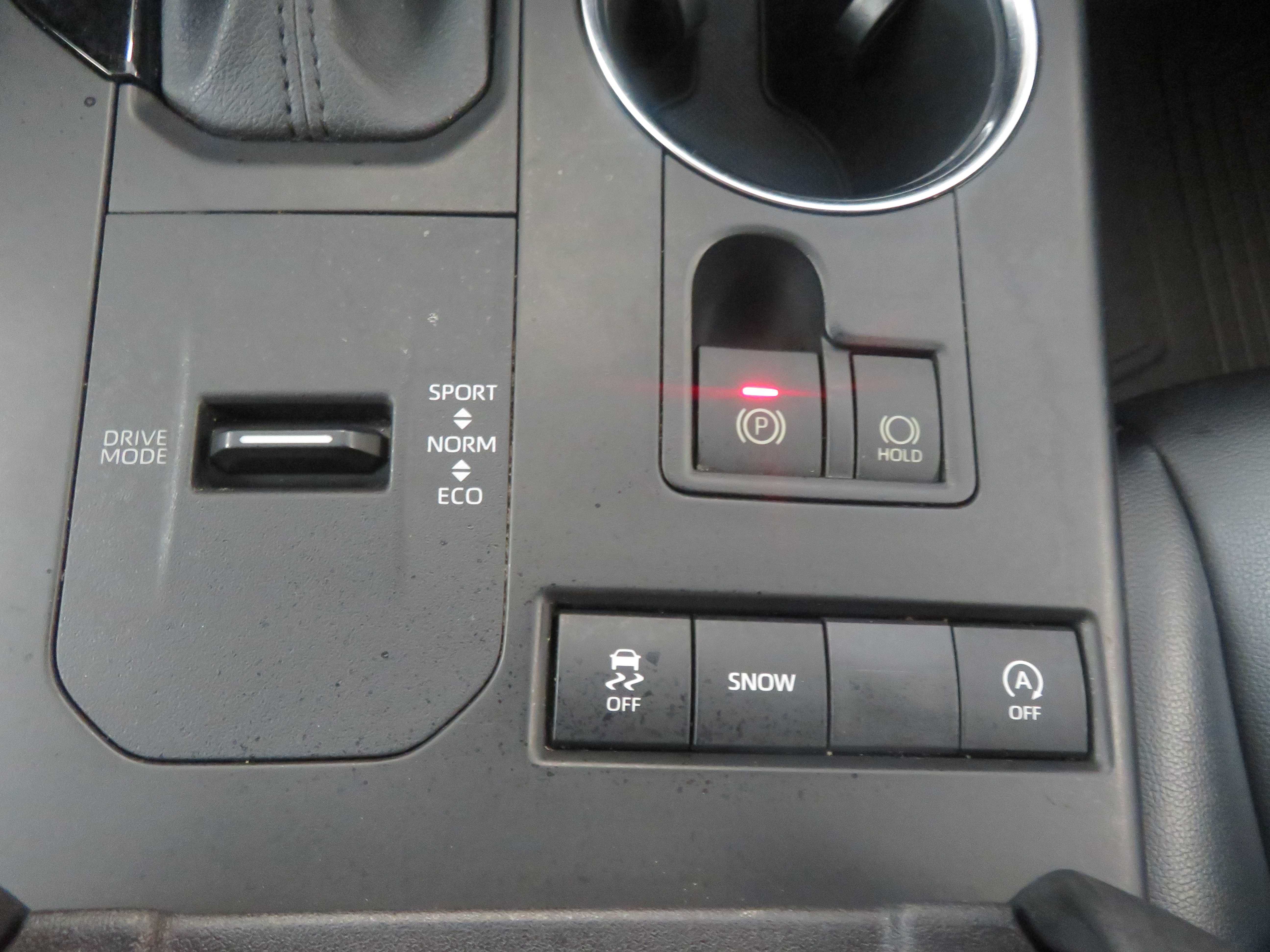 Used 2020 Toyota Highlander XLE FWD image 49