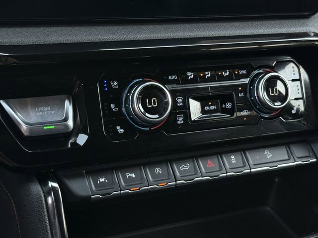 Used 2023 GMC Sierra 1500 AT4 w/ AT4 Premium Package image 22