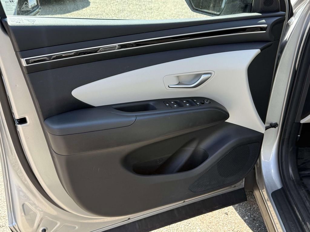 Used 2024 Hyundai Tucson SEL AWD/4WD image 23