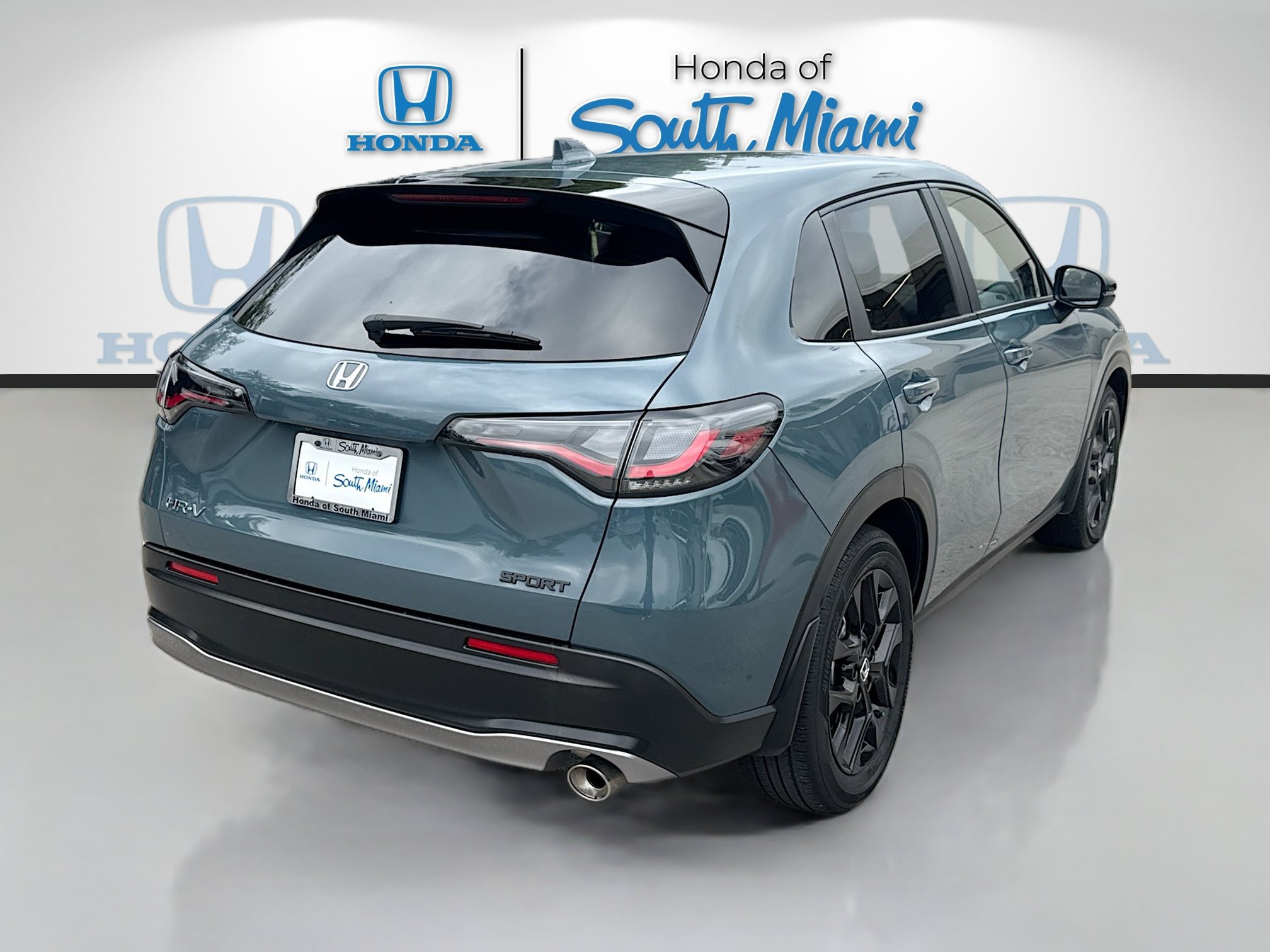 Certified 2025 Honda HR-V Sport image 7