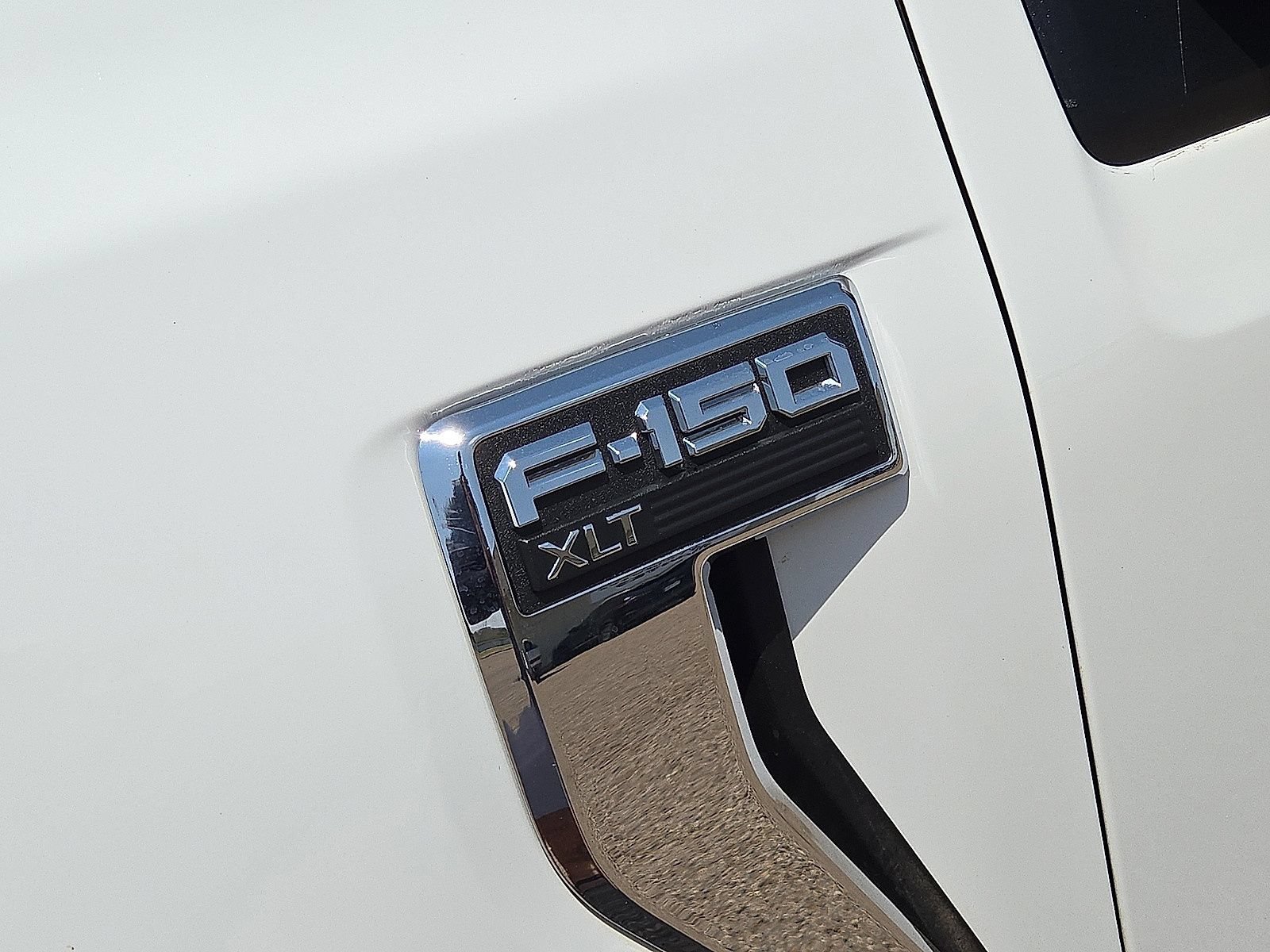 Used 2025 Ford F150 XLT w/ Equipment Group 301A Standard RWD image 11