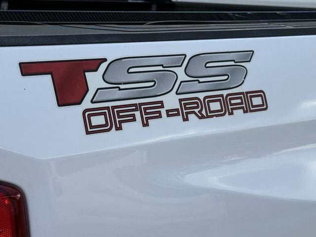 Used 2019 Toyota Tundra SR5 w/ SR5 Upgrade Package AWD/4WD image 10