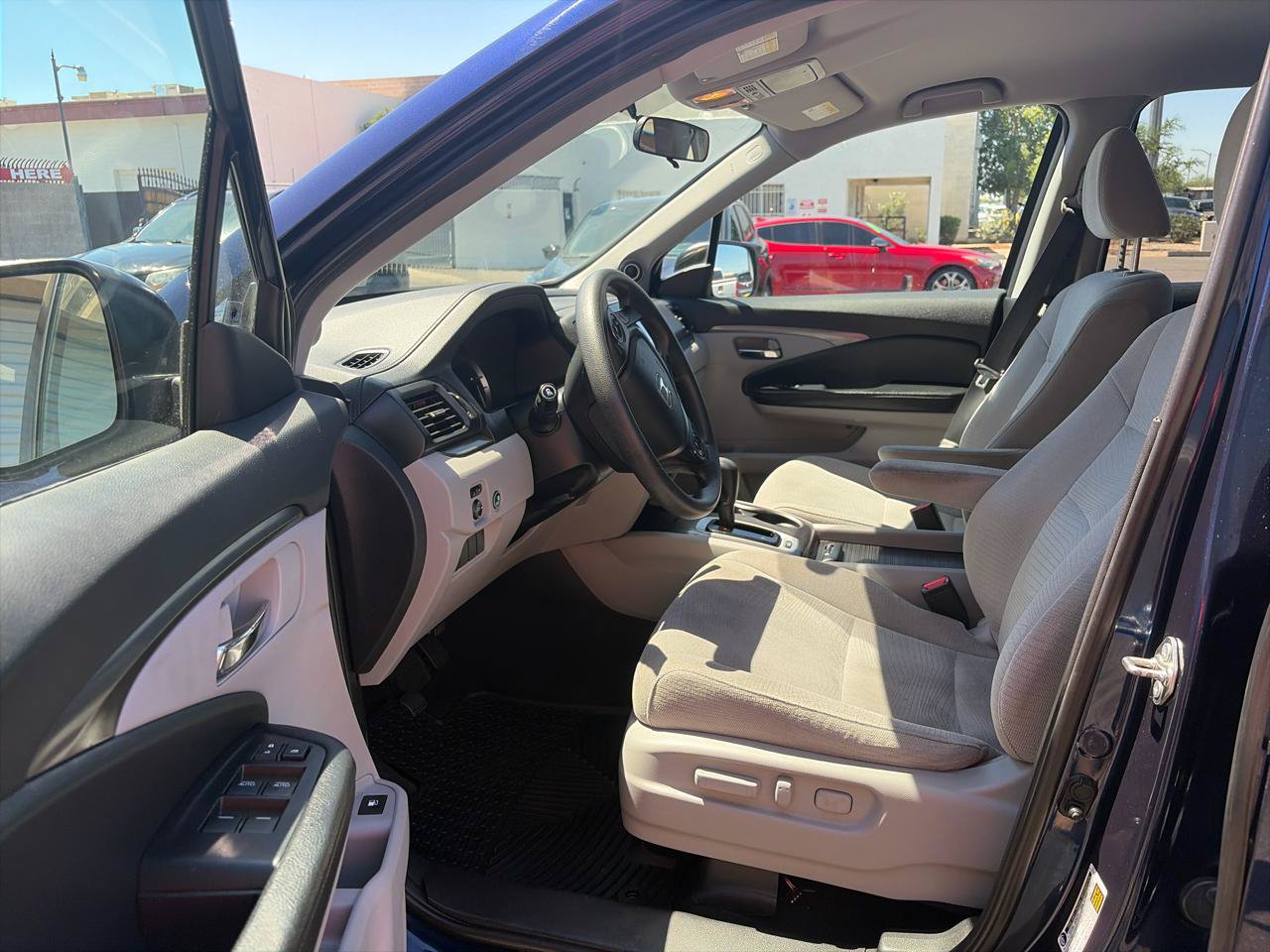 Used 2017 Honda Pilot EX image 9