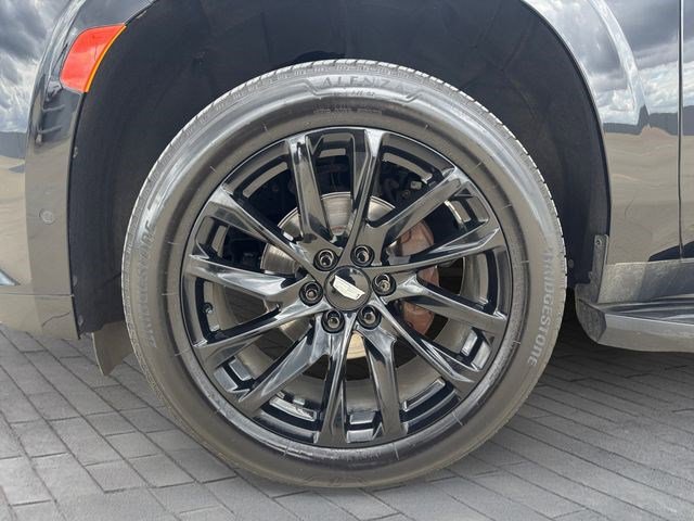 Used 2023 Cadillac Escalade Premium Luxury image 9