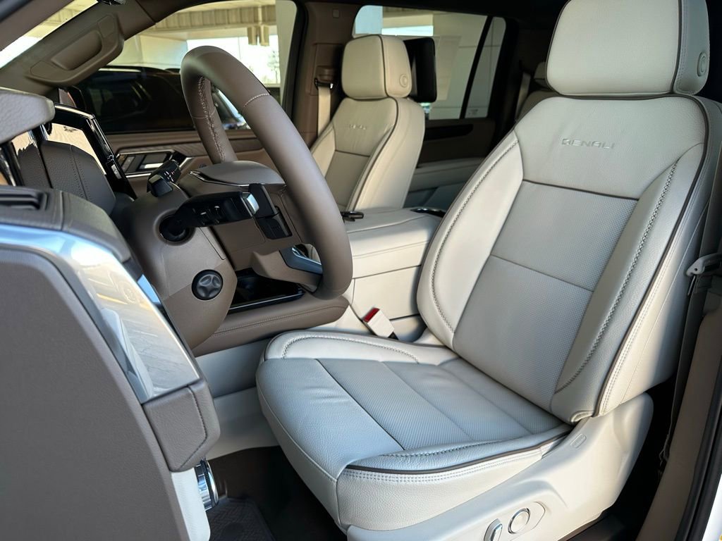 New 2026 GMC Yukon XL Denali w/ Denali Reserve Package image 13