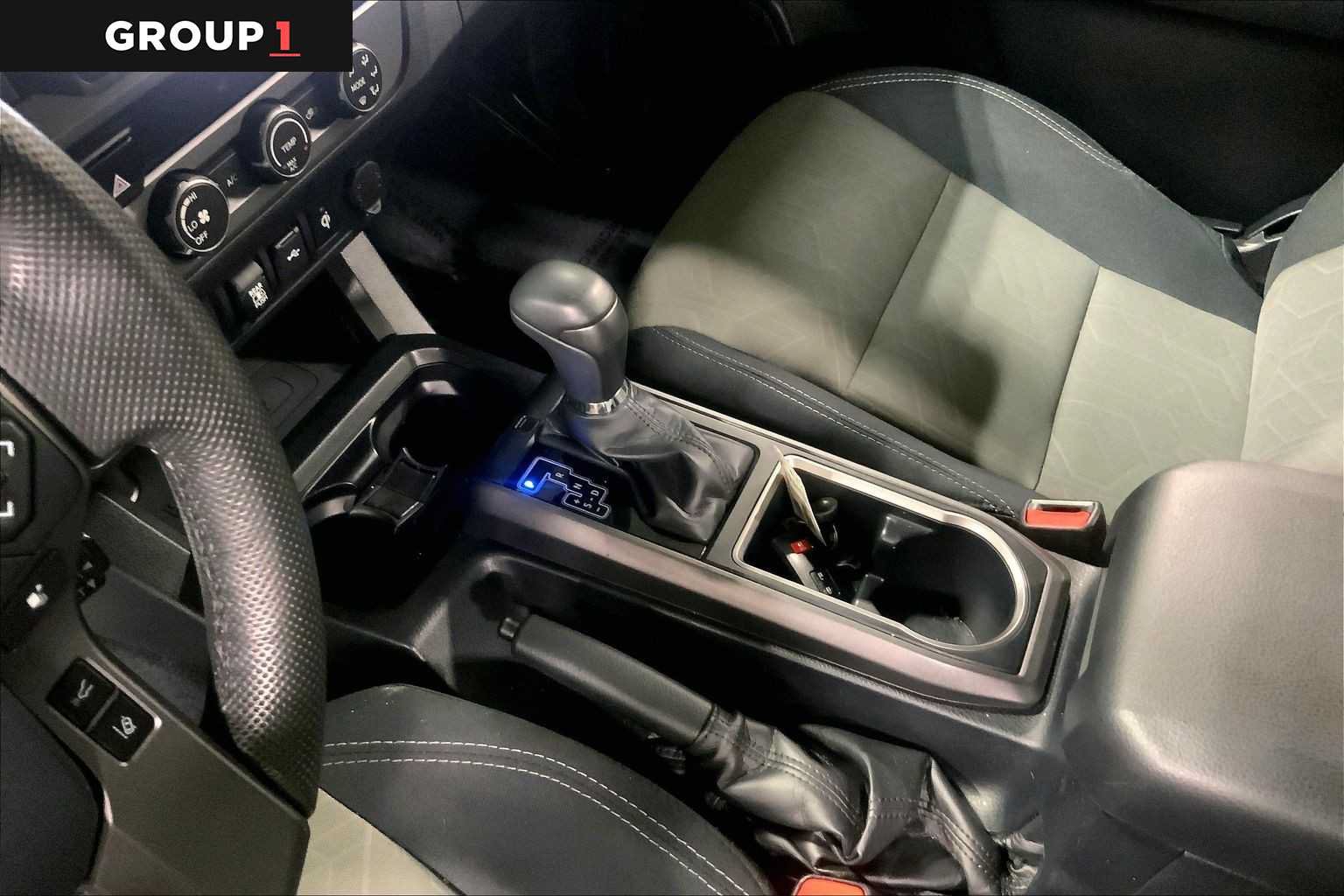 Used 2020 Toyota Tacoma TRD Off-Road w/ Technology Package AWD/4WD image 33