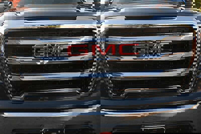 Used 2020 GMC Sierra 1500 SLE image 4