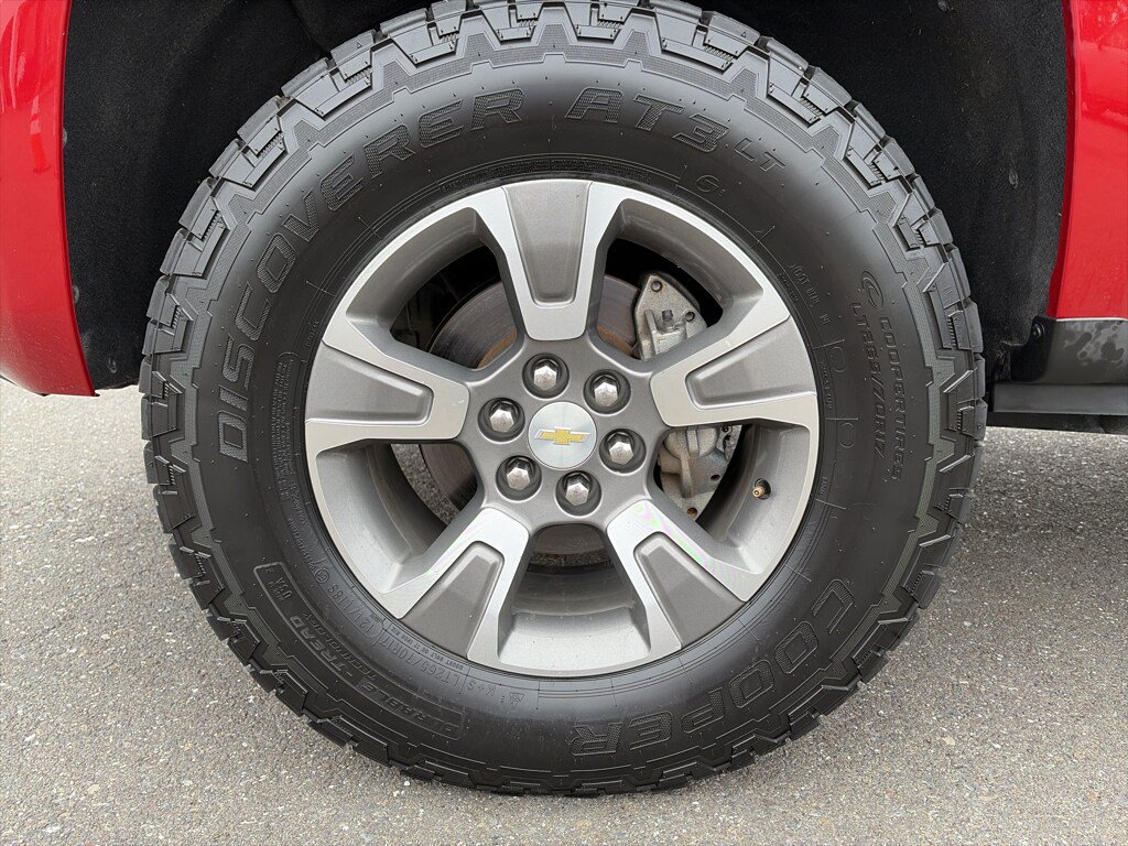 Used 2016 Chevrolet Colorado Z71 AWD/4WD image 10