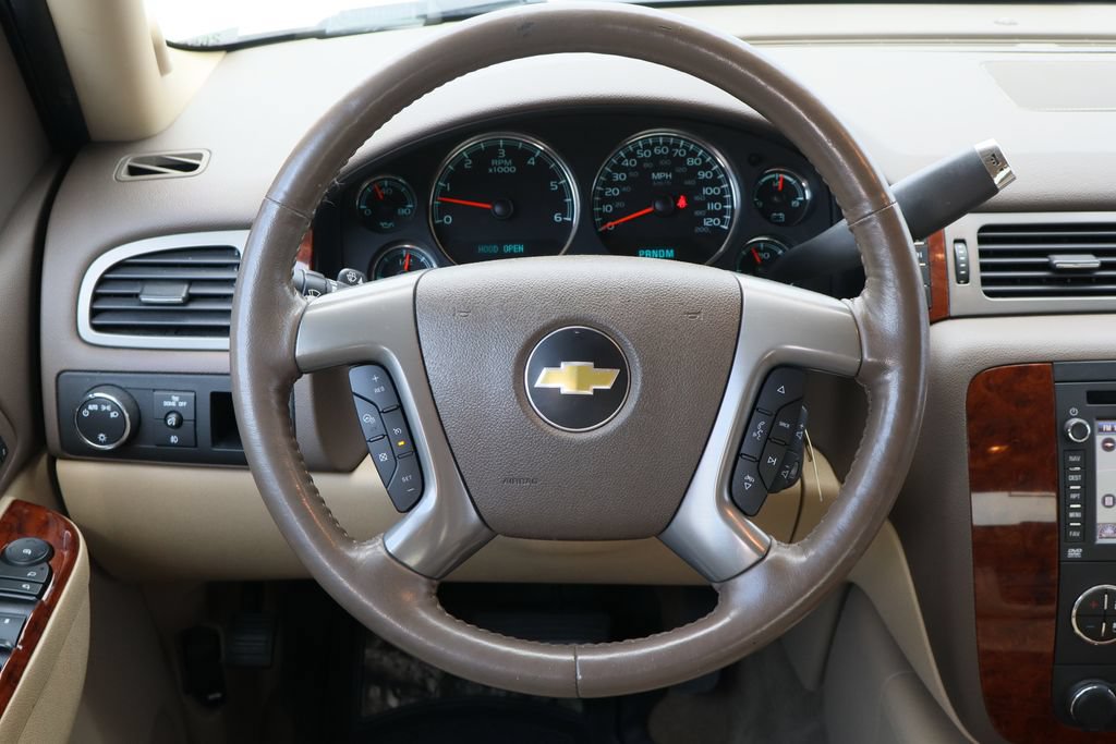 Used 2012 Chevrolet Avalanche LTZ RWD image 14