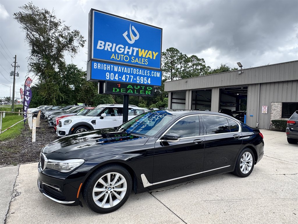 Used 2018 BMW 740i RWD image 1