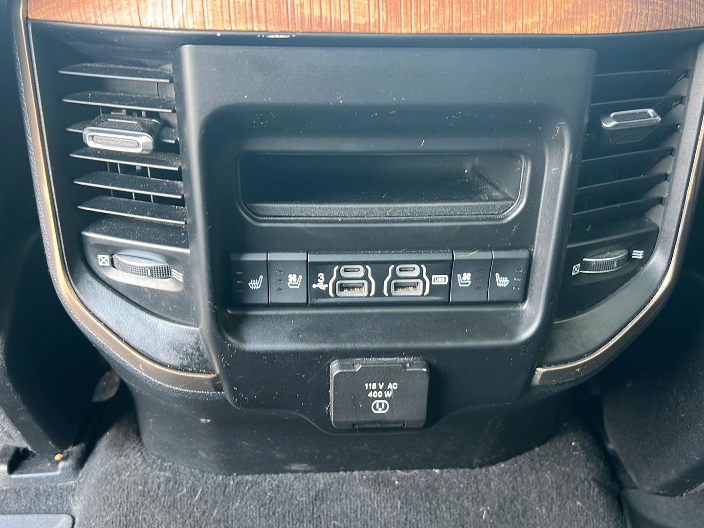 Used 2019 RAM 1500 Limited AWD/4WD image 35