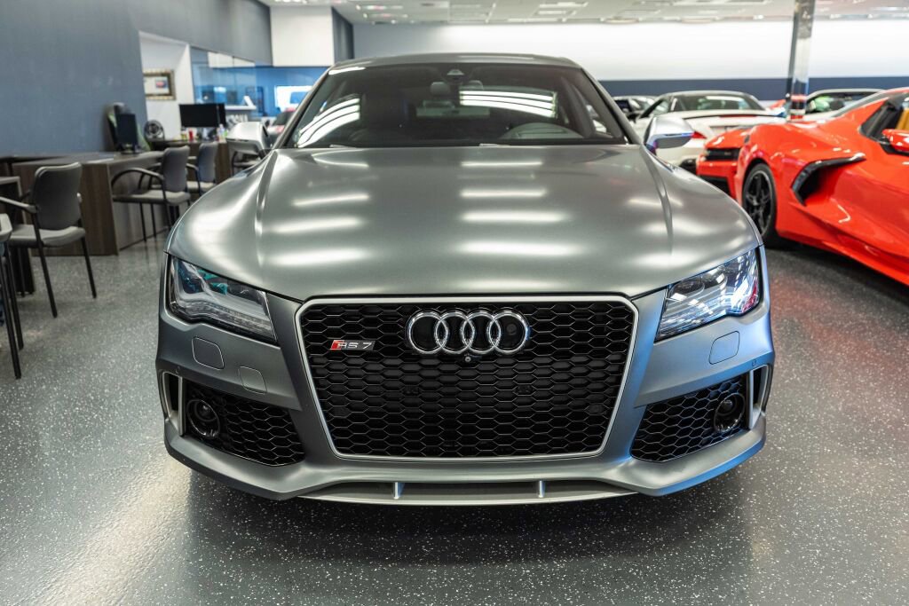 Used 2014 Audi RS 7 Prestige w/ Dynamic Package image 2