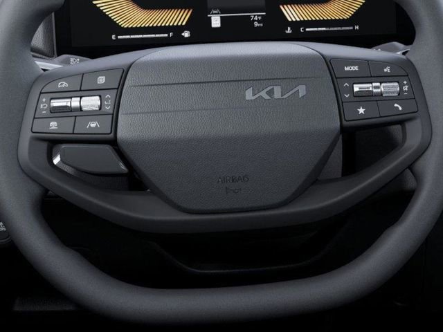 New 2025 Kia K4 LX image 22