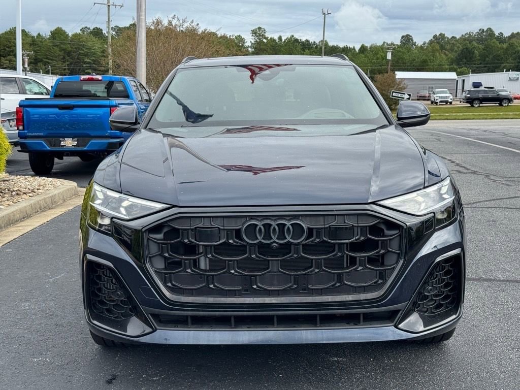 Used 2024 Audi Q8 Prestige w/ Prestige Package image 8