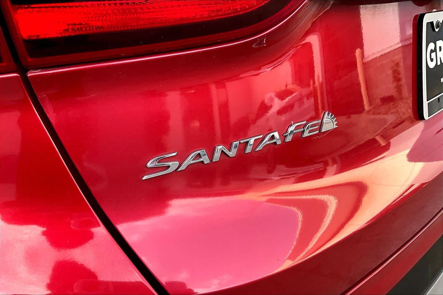 Used 2019 Hyundai Santa Fe SEL FWD image 30